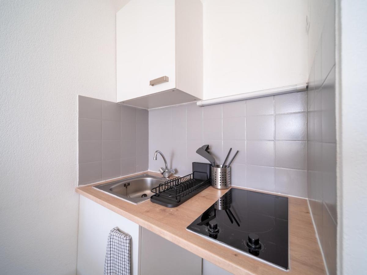 Appartement Climatise Avec Parking A 6Min A Pied De La Gare St Charles Marseille Ngoại thất bức ảnh