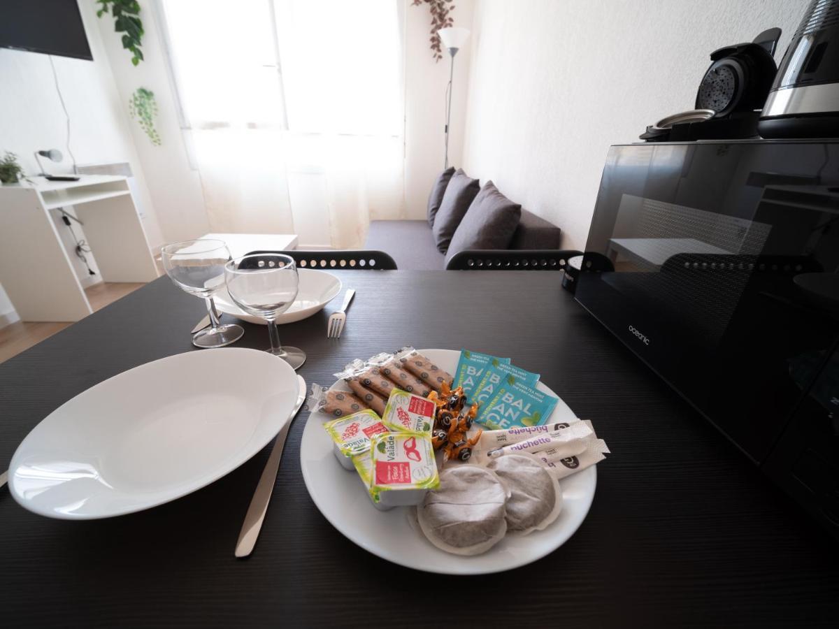 Appartement Climatise Avec Parking A 6Min A Pied De La Gare St Charles Marseille Ngoại thất bức ảnh