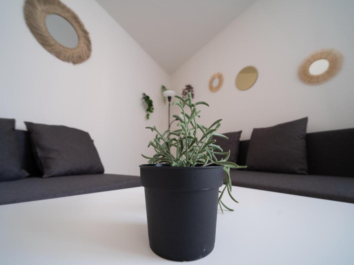 Appartement Climatise Avec Parking A 6Min A Pied De La Gare St Charles Marseille Ngoại thất bức ảnh