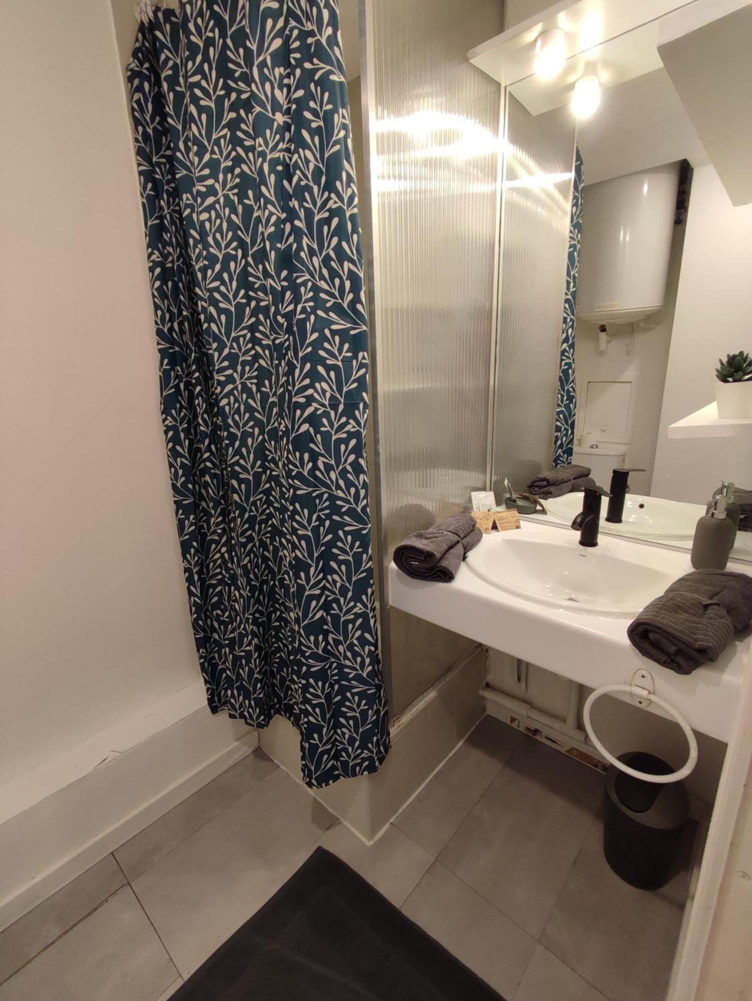 Appartement Climatise Avec Parking A 6Min A Pied De La Gare St Charles Marseille Ngoại thất bức ảnh