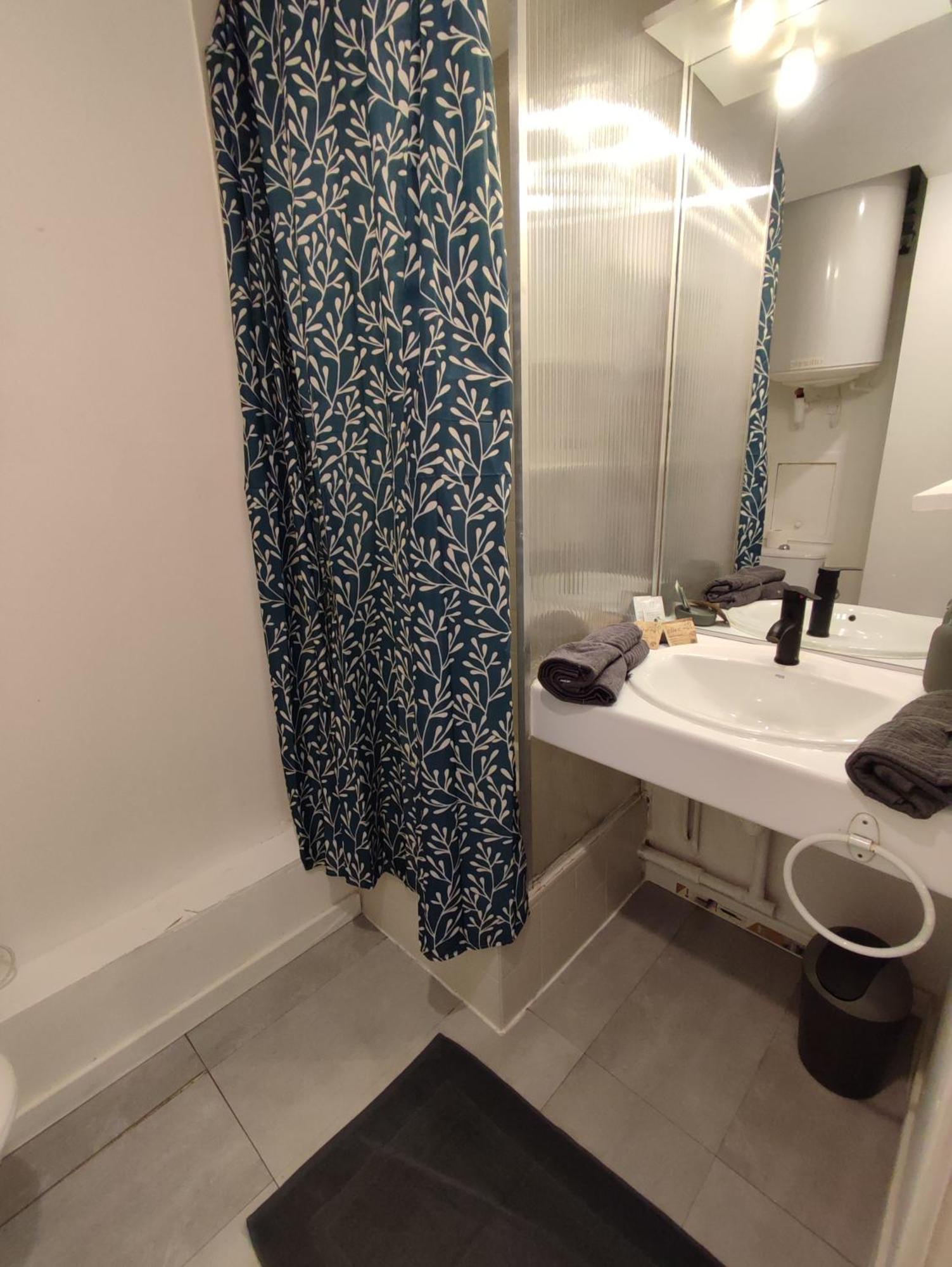 Appartement Climatise Avec Parking A 6Min A Pied De La Gare St Charles Marseille Ngoại thất bức ảnh